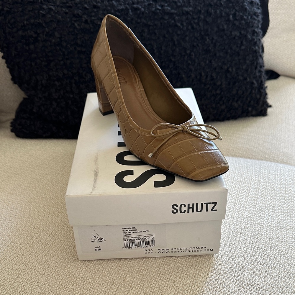 SCHUTZ Tan Croc-Embossed Heels